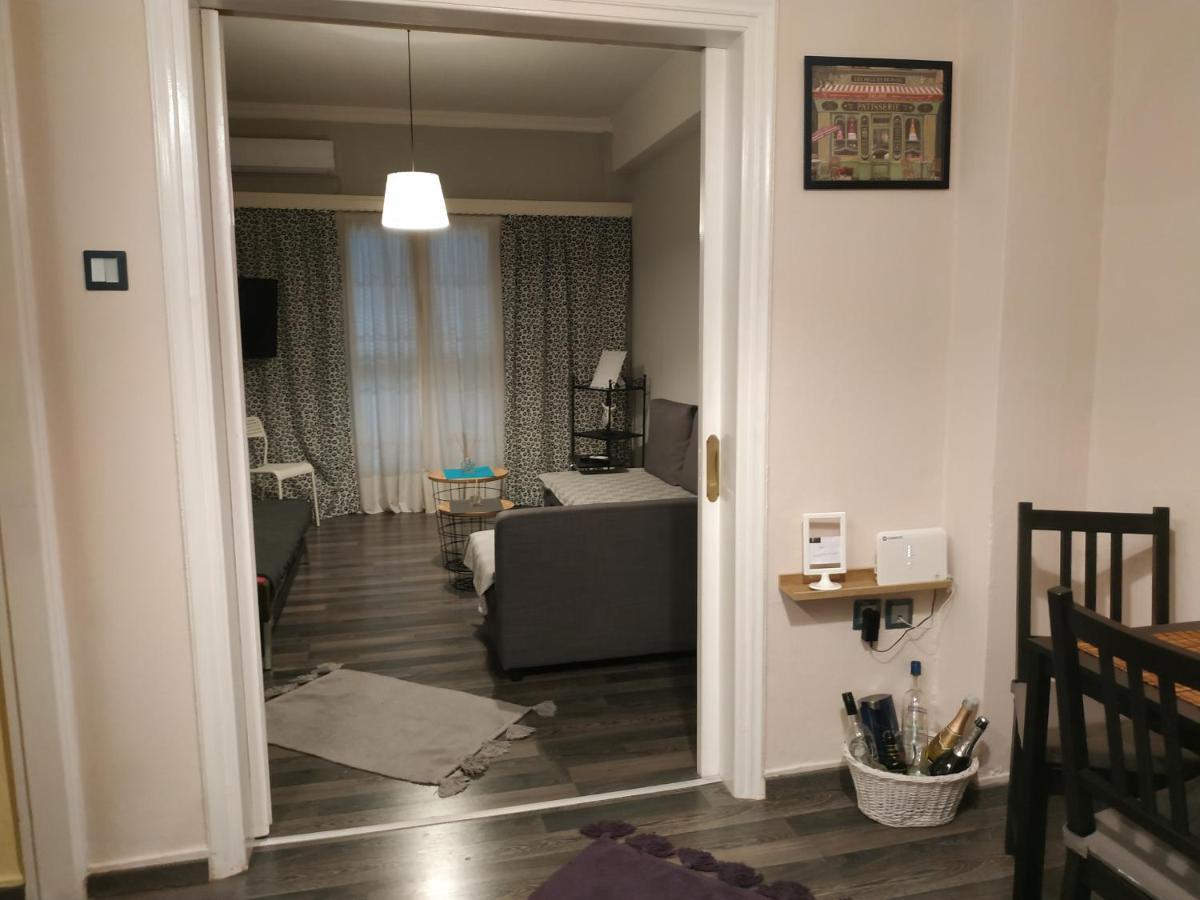 Cozy Apartment Near Metro Station Agia Marina アテネ エクステリア 写真