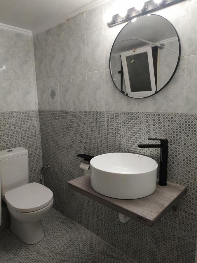 Cozy Apartment Near Metro Station Agia Marina アテネ エクステリア 写真