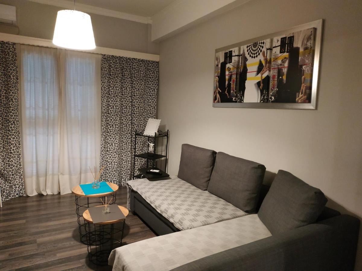 Cozy Apartment Near Metro Station Agia Marina アテネ エクステリア 写真