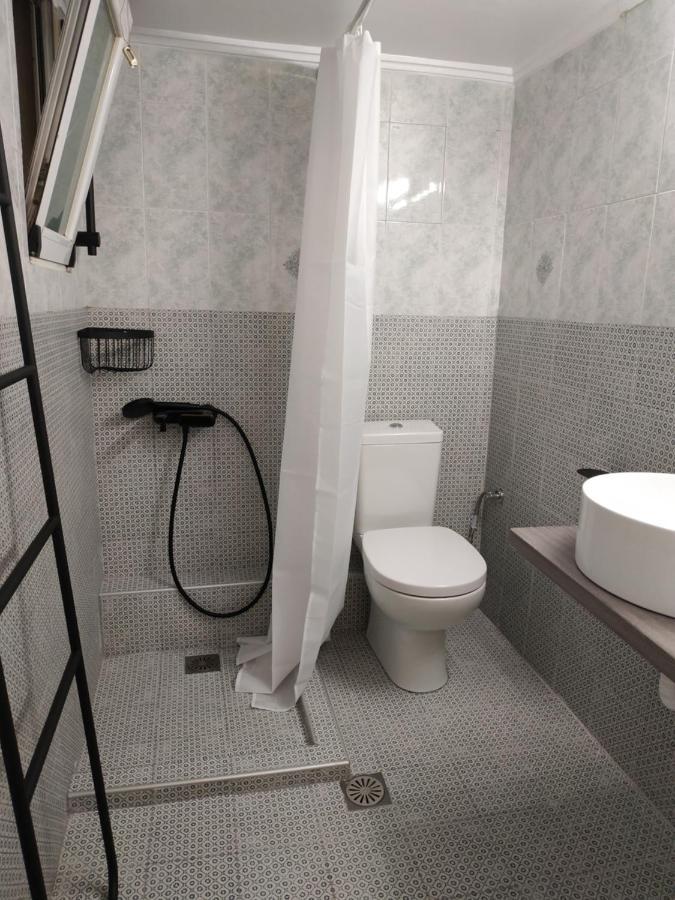 Cozy Apartment Near Metro Station Agia Marina アテネ エクステリア 写真