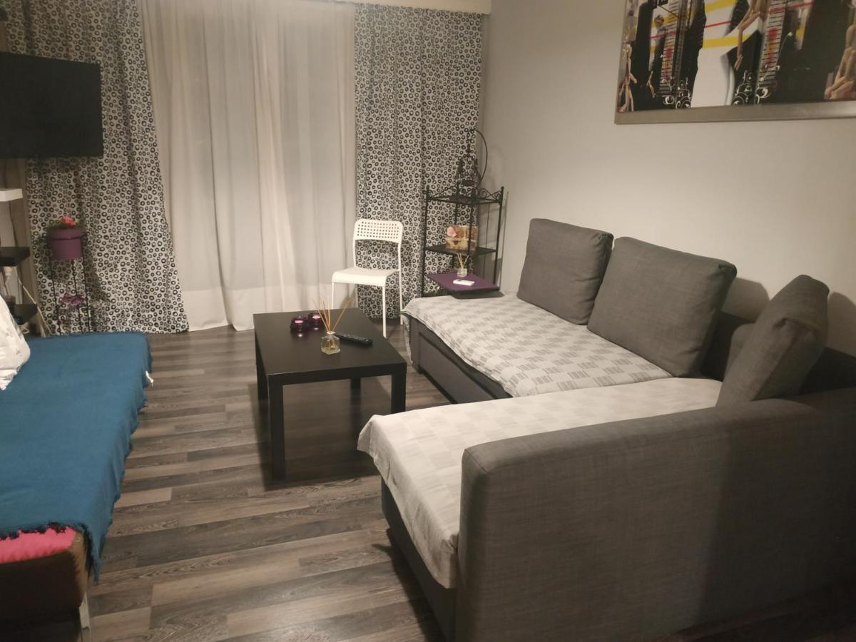 Cozy Apartment Near Metro Station Agia Marina アテネ エクステリア 写真
