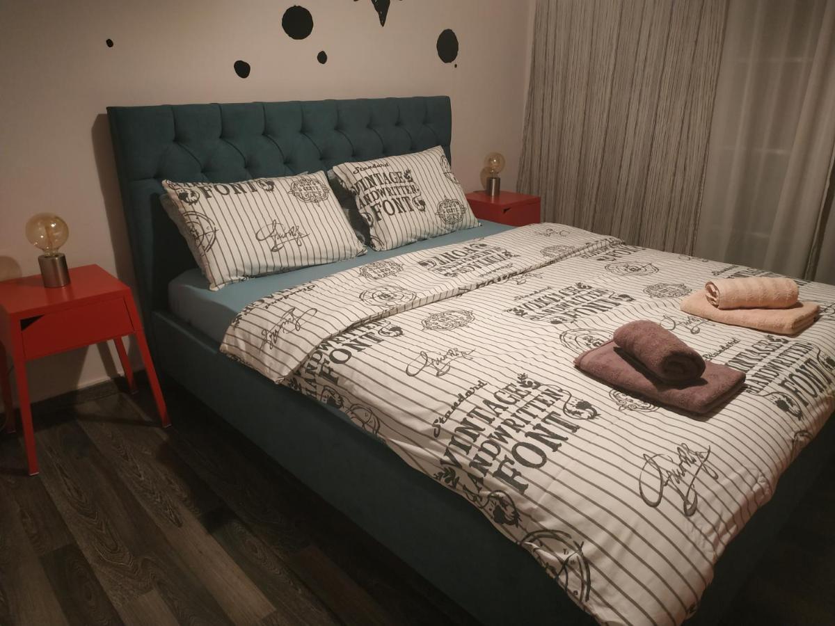 Cozy Apartment Near Metro Station Agia Marina アテネ エクステリア 写真